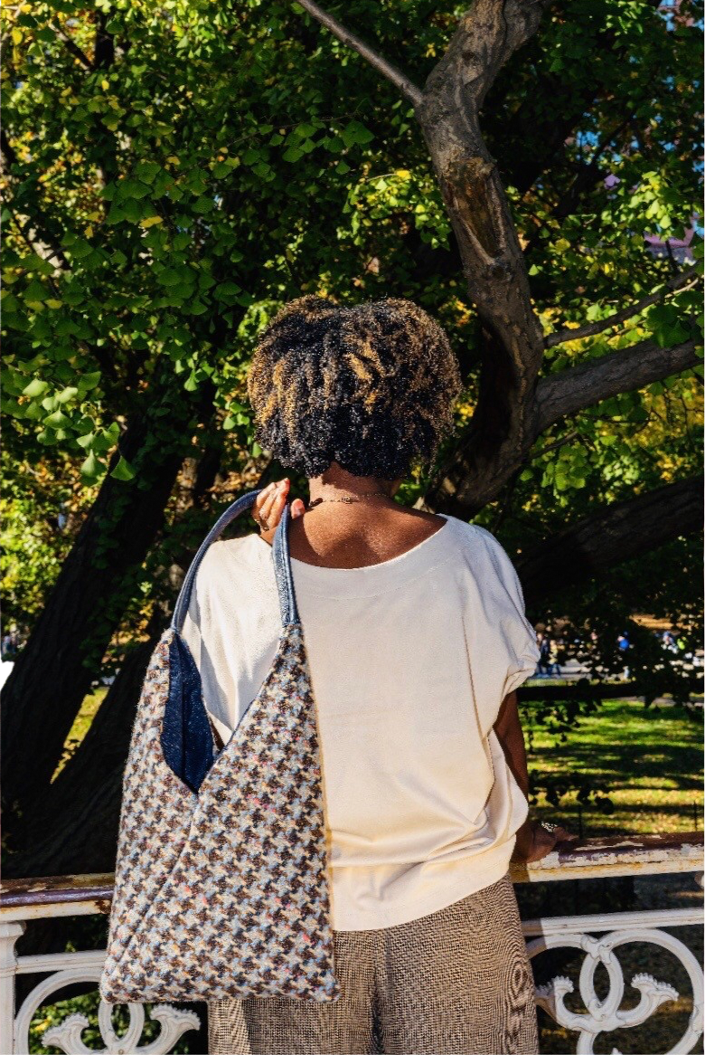 Bento Wool Shoulder Bag